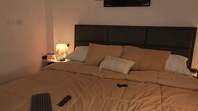 GiaFaaris online show from 09/23/25, 10:06