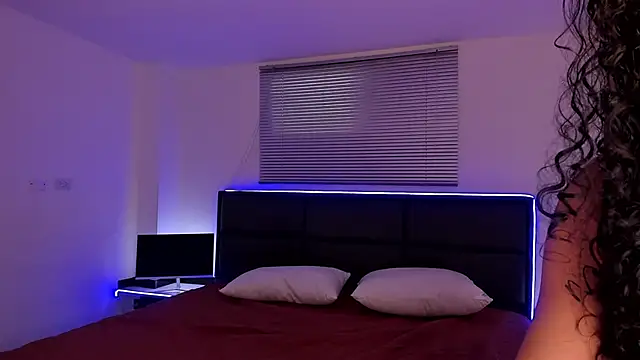 GiaFaaris online show from 02/15/25, 05:07