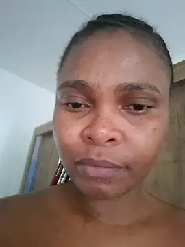 SweetAppleCandyxx online show from 11/06/25, 08:51