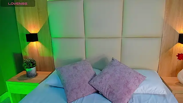 jimena24  online show from 03/17/26, 02:47