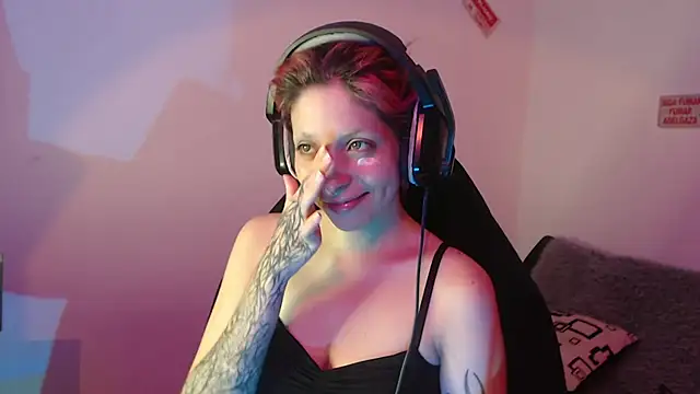 MaryJannes online show from 11/06/25, 10:58