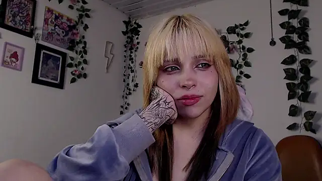 Snapshot of MaryJannes chatting on 01/17/25, 09:39 MaryJannes online show from 01/17/25, 09:39