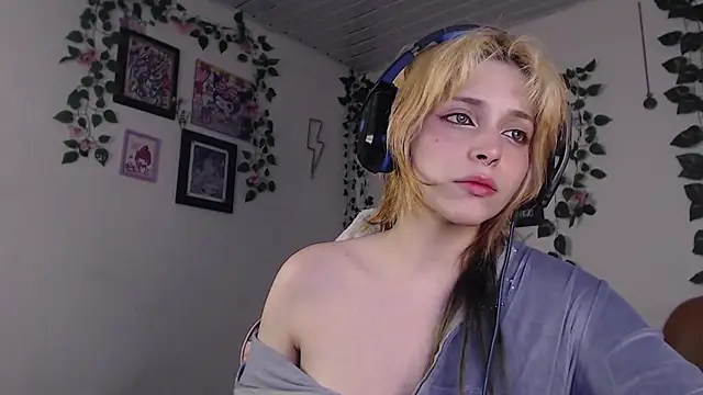 Snapshot of MaryJannes chatting on 01/17/25, 06:36 MaryJannes online show from 01/17/25, 06:36