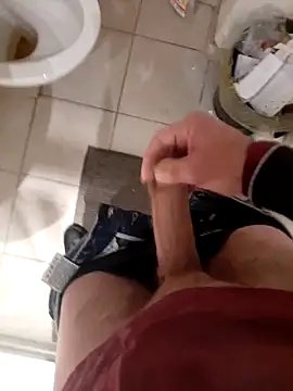 Snapshot of Alex_7422 chatting on 11/21/25, 09:52 Alex 7422 online show from 11/21/25, 09:52