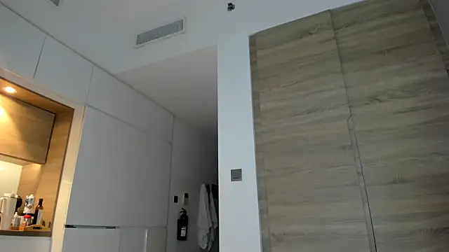 alexademie1 online show from 10/06/25, 02:18