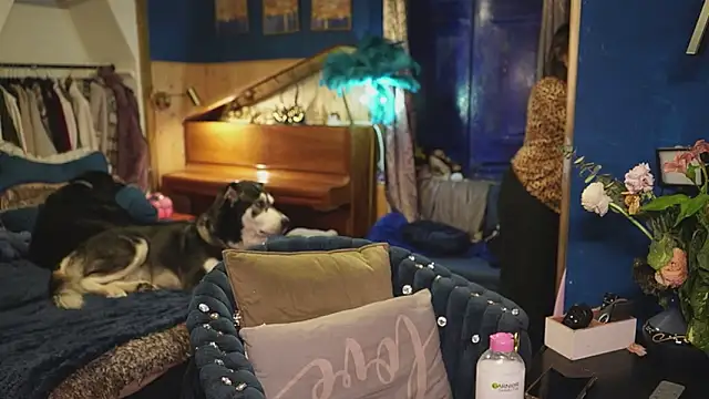 VanessaDoyle online show from 04/07/26, 07:59