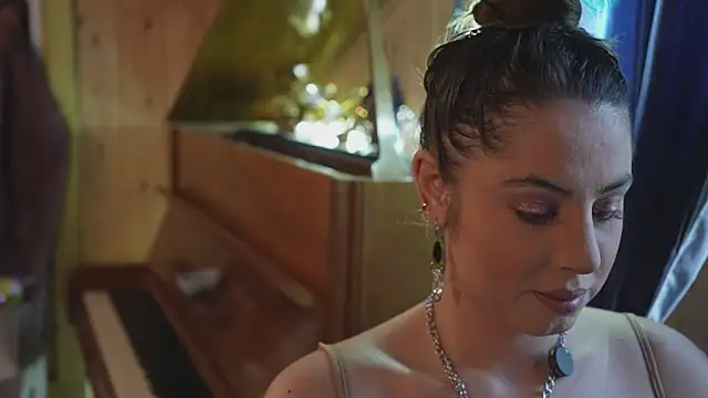 VanessaDoyle online show from 10/27/25, 08:26