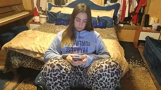 VanessaDoyle online show from 12/17/25, 03:39