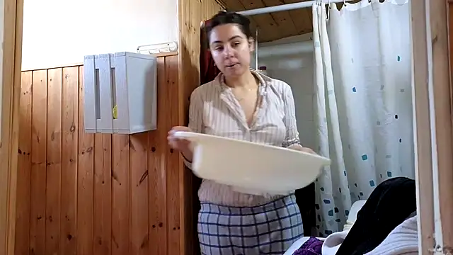 Snapshot of VanessaDoyle chatting on 02/19/26, 01:52 VanessaDoyle online show from 02/19/26, 01:52