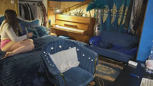 VanessaDoyle online show from 03/07/26, 10:04