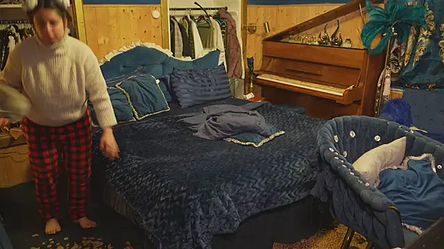 Snapshot of VanessaDoyle chatting on 03/03/26, 02:40 VanessaDoyle online show from 03/03/26, 02:40