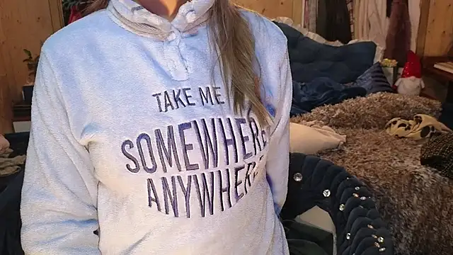 VanessaDoyle online show from 12/01/25, 07:20