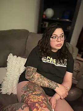 drizzypeach602 online show from 04/03/26, 05:14