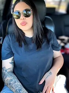 drizzypeach602 online show from 11/02/25, 07:08