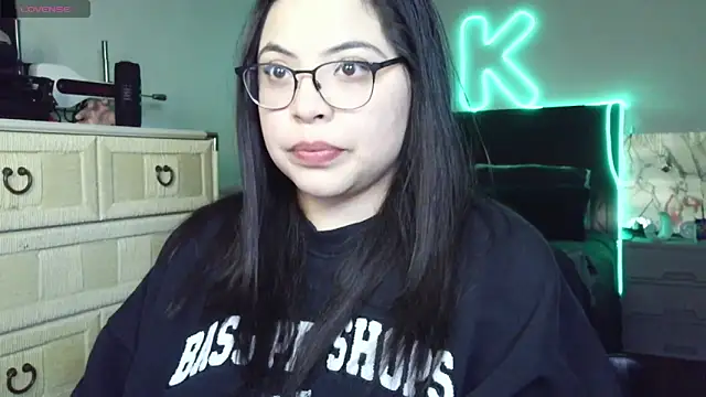 drizzypeach602 online show from 03/18/26, 02:37