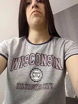 Amira Milker online show from 03/10/25, 01:10