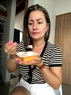 Verito hot online show from 11/25/25, 07:47