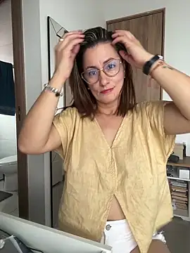 Verito hot online show from 12/19/25, 06:54