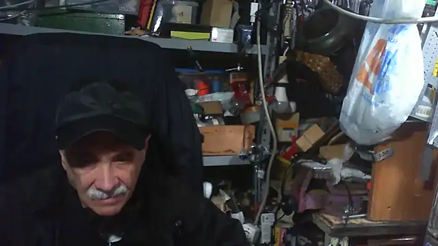 Snapshot of nonnomaturobisex chatting on 11/15/25, 11:03 nonnomaturobisex online show from 11/15/25, 11:03