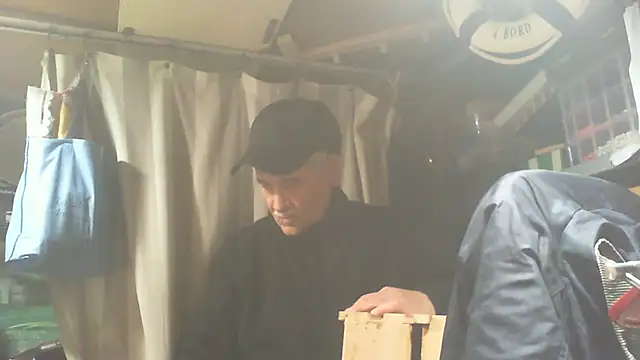 Snapshot of nonnomaturobisex chatting on 11/30/25, 11:33 nonnomaturobisex online show from 11/30/25, 11:33