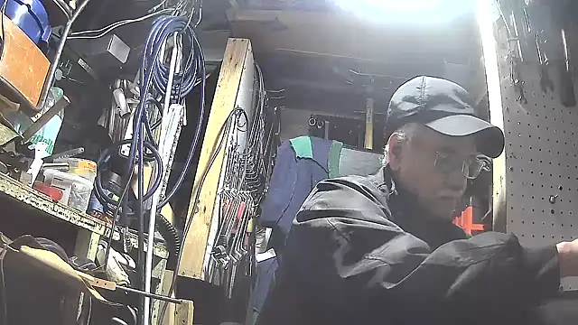 Snapshot of nonnomaturobisex chatting on 03/21/25, 02:51 nonnomaturobisex online show from 03/21/25, 02:51