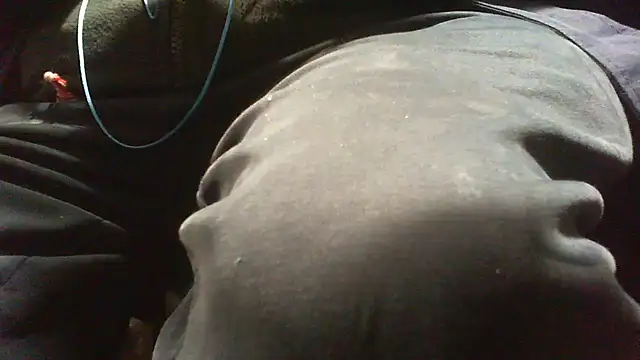 Snapshot of nonnomaturobisex chatting on 12/05/25, 03:43 nonnomaturobisex online show from 12/05/25, 03:43