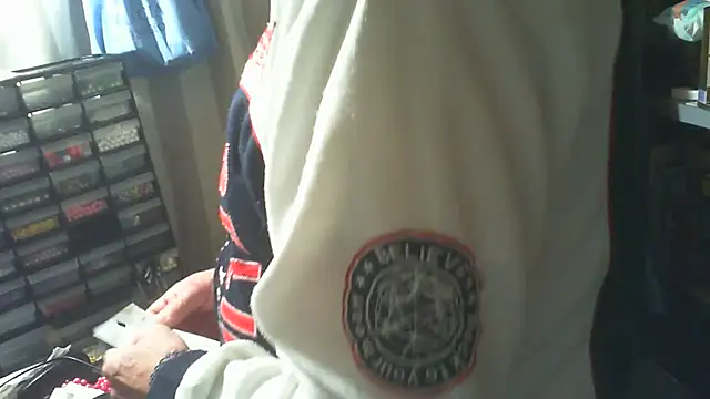 Snapshot of nonnomaturobisex chatting on 10/29/25, 08:02 nonnomaturobisex online show from 10/29/25, 08:02