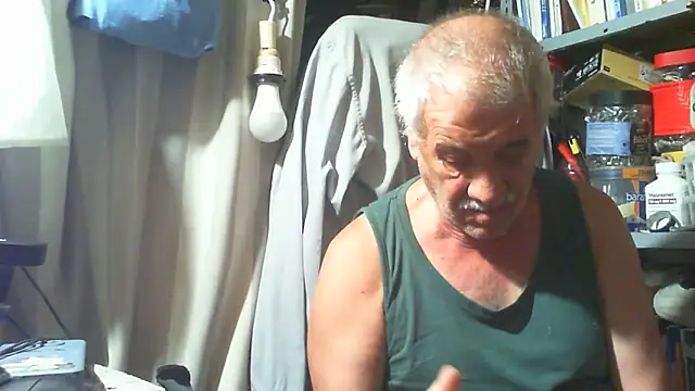 Snapshot of nonnomaturobisex chatting on 09/24/25, 06:42 nonnomaturobisex online show from 09/24/25, 06:42