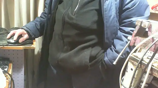 Snapshot of nonnomaturobisex chatting on 11/29/25, 08:36 nonnomaturobisex online show from 11/29/25, 08:36