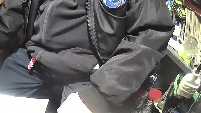 Snapshot of nonnomaturobisex chatting on 11/20/25, 07:53 nonnomaturobisex online show from 11/20/25, 07:53