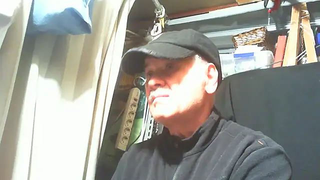 Snapshot of nonnomaturobisex chatting on 10/13/25, 08:16 nonnomaturobisex online show from 10/13/25, 08:16