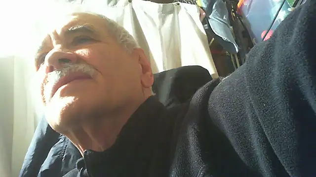 Snapshot of nonnomaturobisex chatting on 11/02/25, 09:25 nonnomaturobisex online show from 11/02/25, 09:25