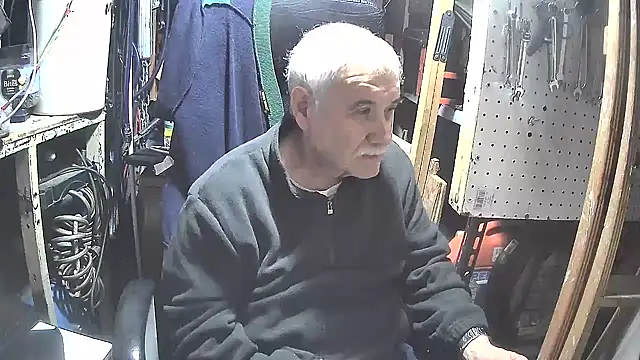 Snapshot of nonnomaturobisex chatting on 03/17/25, 07:46 nonnomaturobisex online show from 03/17/25, 07:46