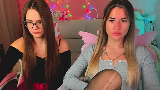 ivannatompsonnn online show from 05/18/26, 03:06