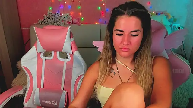 ivannatompsonnn online show from 06/03/26, 03:18