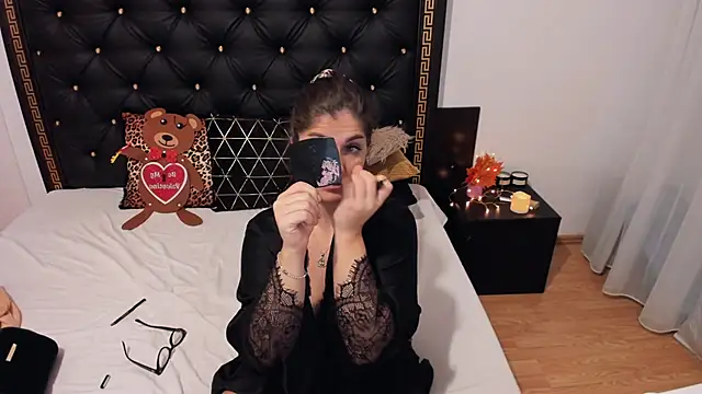 Snapshot of PreciousAillyn chatting on 11/12/25, 05:33 PreciousAillyn online show from 11/12/25, 05:33