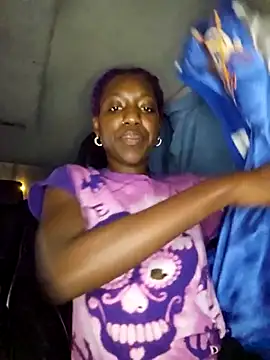 oliviaprettypussy online show from 11/23/25, 04:00