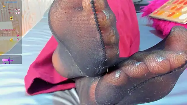 Pantyhose queen online show from 11/13/25, 01:53