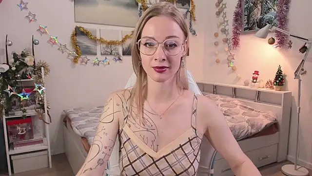 MissRightX online show from 12/03/25, 10:03