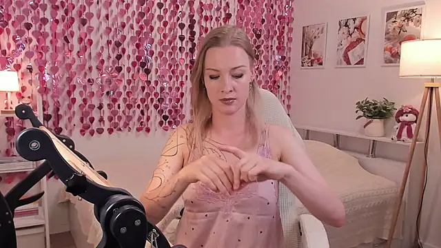 MissRightX online show from 05/24/26, 10:15