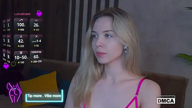 Holl1Would online show from 02/23/25, 06:28