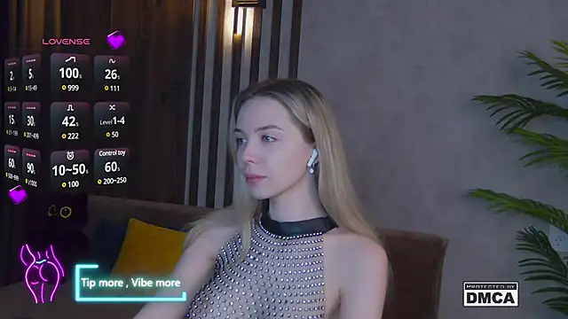 Holl1Would online show from 02/27/25, 03:29