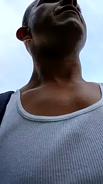 Roberts8inchcock online show from 12/22/25, 05:24