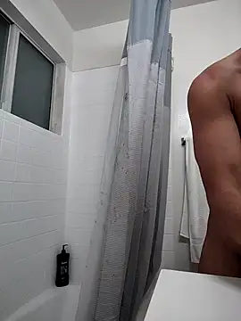 Roberts8inchcock online show from 02/24/26, 05:52