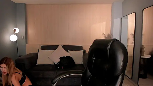 LexieWayne online show from 12/19/25, 07:38