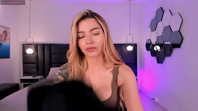 LexieWayne online show from 05/11/26, 06:27