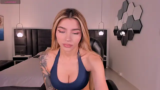 LexieWayne online show from 05/15/26, 07:01