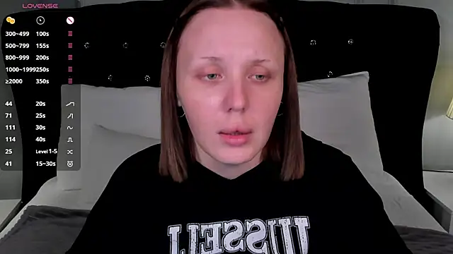 Snapshot of LianaFord chatting on 04/15/26, 04:29 LianaFord online show from 04/15/26, 04:29