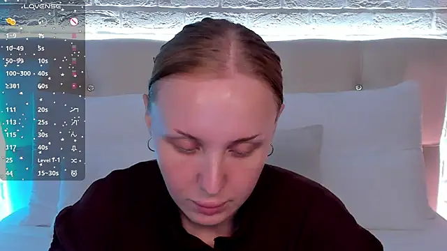 Snapshot of LianaFord chatting on 07/13/26, 06:02 LianaFord online show from 07/13/26, 06:02