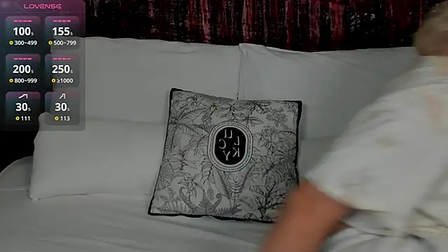 LianaFord online show from 10/19/25, 09:50